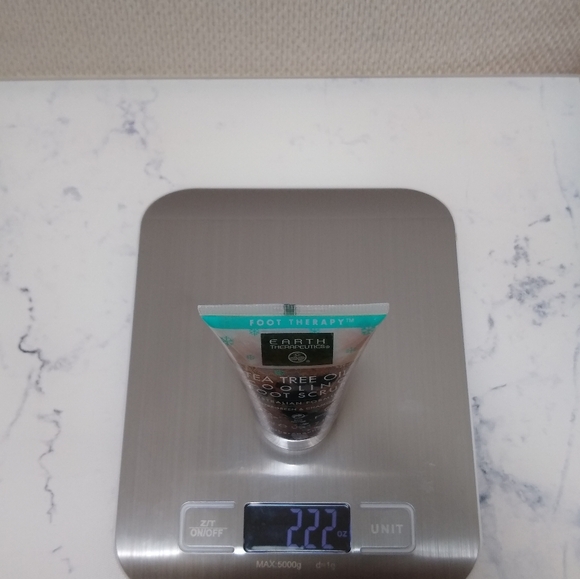 Earth Therapeutics Tea Tree Oil Cooling Foot Scrub Wintergreen 1.7oz New - Picture 3 of 3